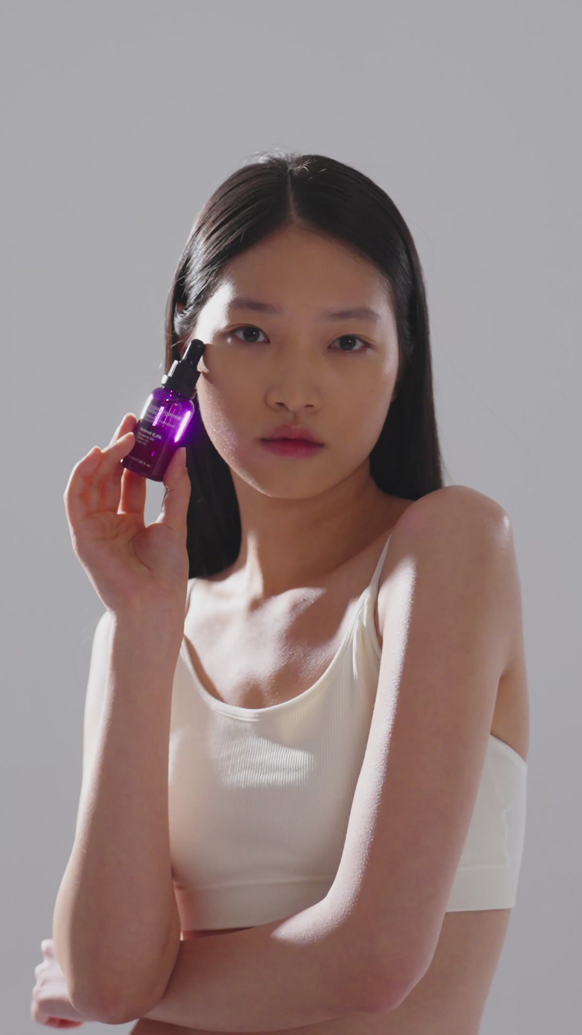Videoyu yükle: Retinol Serum 30ml - %0.3 Retinol İçeren İnce Kırışıklık Karşıtı Sıkılaştırıcı Vegan (%10 Skualen)